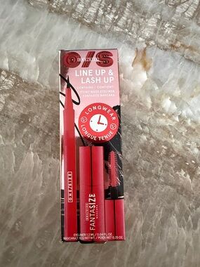 O/S line up & lash up eye liner and mascara duo